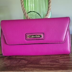 SALE 50% OFF ALREADY MARKEDCalvin Klein Pink Women's Wallet